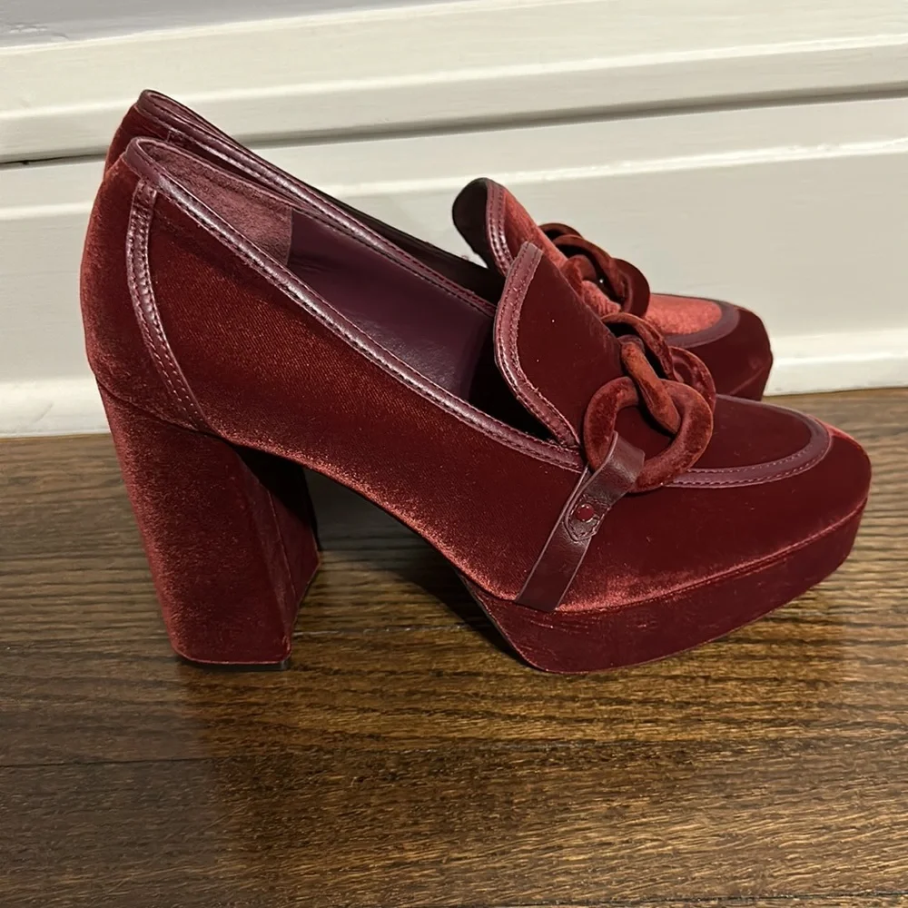 Vince Camuto Gathie Chunky Platform Chain Detail Heeled Loafers Size 10M - Picture 6 of 10